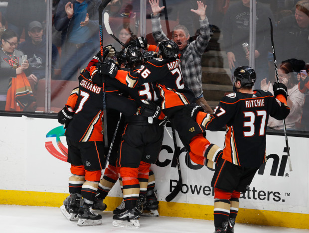 Avalanche Ducks Hockey